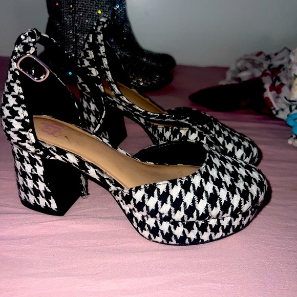 GB shoes girl size 13 - Picture 1 of 3